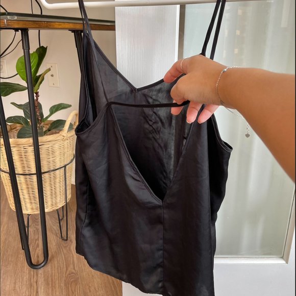 H&M STRAPPY CAMISOLE - Picture 4 of 4